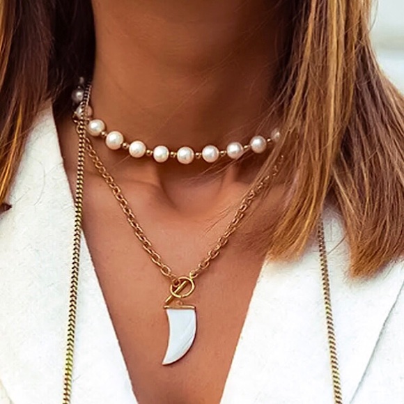 ⚜️𝟯𝟬%𝗢𝗙𝗙 𝗯𝘂𝗻𝗱𝗹𝗲𝘀 𝟯+⚜️ NEW Pearl & Gold Beaded Statement Necklace - Picture 3 of 12